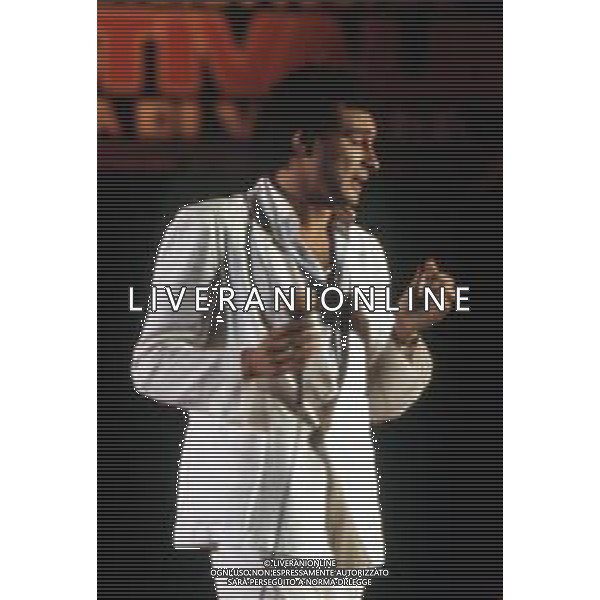Dia-RETROSPETTIVA PINO D\'ANGIO\' CANTANTE NELLA FOTO PINO D\'ANGIO\' AL FESTIVALBAR NELL\'ANNO 1981 ALL\'ARENA DI VERONA AG ALDO LIVERANI SAS