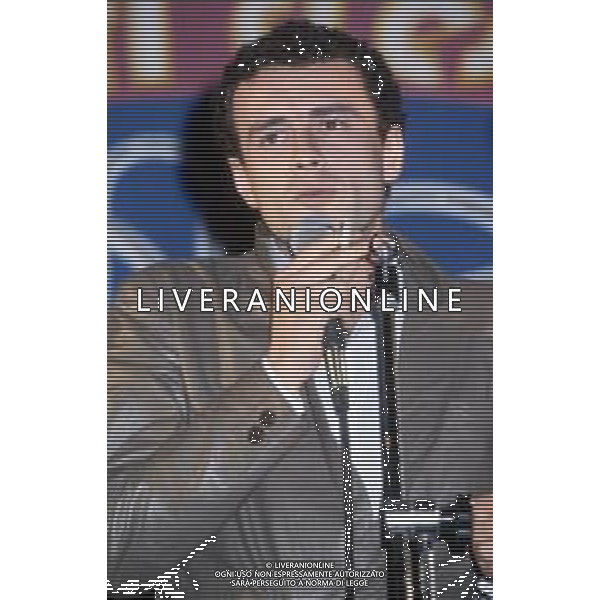 Dia-RETROSPETTIVA PINO D\'ANGIO\' CANTANTE NELLA FOTO PINO D\'ANGIO\' NELL\'ANNO 1981 AG ALDO LIVERANI SAS