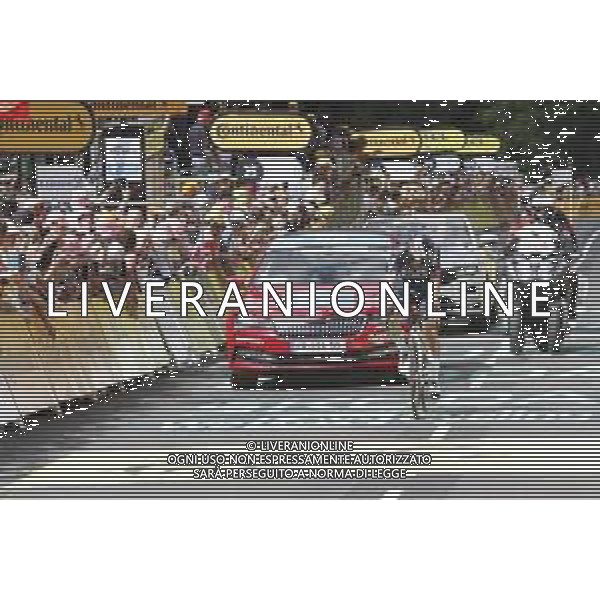 10-07-2024 Tour De France; Tappa 11 Evaux Les Bains - Le Lioran; 2024, Red Bull - Bora - Hansgrohe; Roglic, Primoz; Le Lioran; ©SIROTTI / AGENZIA ALDO LIVERANI SAS