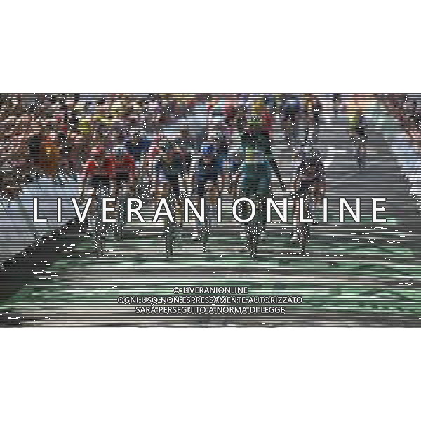 11-07-2024 Tour De France; Tappa 12 Aurillac - Villeneuve Sur Lot; 2024, Intermarche - Wanty; 2024, Visma - Lease A Bike; 2024, Israel - Premier Tech; 2024, Alpecin - Deceuninck; 2024, Arkea - Beb Hotels; Gyrmai Hailu, Biniam; Van Aert, Wout; Ackermann, Pascal; Philipsen, Jasper; Demare, Arnaud; Villeneuve Sur Lot; ©SIROTTI / AGENZIA ALDO LIVERANI SAS
