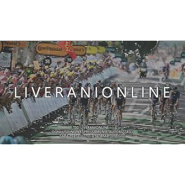 11-07-2024 Tour De France; Tappa 12 Aurillac - Villeneuve Sur Lot; 2024, Red Bull - Bora - Hansgrohe; Roglic, Primoz; Villeneuve Sur Lot; ©SIROTTI / AGENZIA ALDO LIVERANI SAS