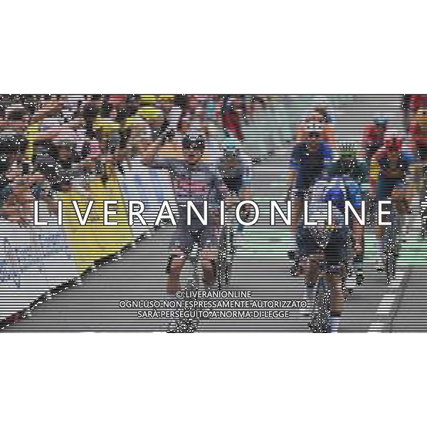 12-07-2024 Tour De France; Tappa 13 Agen - Pau; 2024, Alpecin - Deceuninck; 2024, Visma - Lease A Bike; Philipsen, Jasper; Van Aert, Wout; Pau; ©SIROTTI/ AGENZIA ALDO LIVERANI SAS