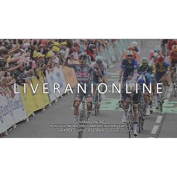 12-07-2024 Tour De France; Tappa 13 Agen - Pau; 2024, Alpecin - Deceuninck; 2024, Visma - Lease A Bike; Philipsen, Jasper; Van Aert, Wout; Pau; ©SIROTTI/ AGENZIA ALDO LIVERANI SAS