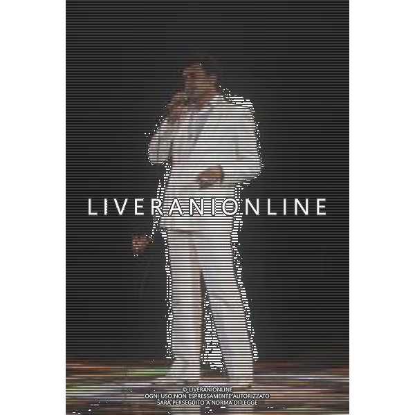 Dia-RETROSPETTIVA PINO D\'ANGIO\' CANTANTE NELLA FOTO PINO D\'ANGIO\' NELL\'ANNO 1982 AG ALDO LIVERANI SAS
