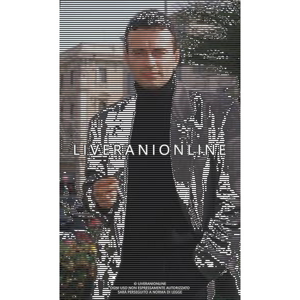 Dia-RETROSPETTIVA PINO D\'ANGIO\' CANTANTE NELLA FOTO PINO D\'ANGIO\' A SANREMO NELL\'ANNO 1989 AG ALDO LIVERANI SAS