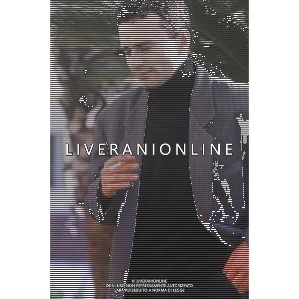 Dia-RETROSPETTIVA PINO D\'ANGIO\' CANTANTE NELLA FOTO PINO D\'ANGIO\' A SANREMO NELL\'ANNO 1989 AG ALDO LIVERANI SAS