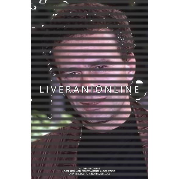 Dia-RETROSPETTIVA PINO D\'ANGIO\' CANTANTE NELLA FOTO PINO D\'ANGIO\' A SANREMO NELL\'ANNO 1989 AG ALDO LIVERANI SAS