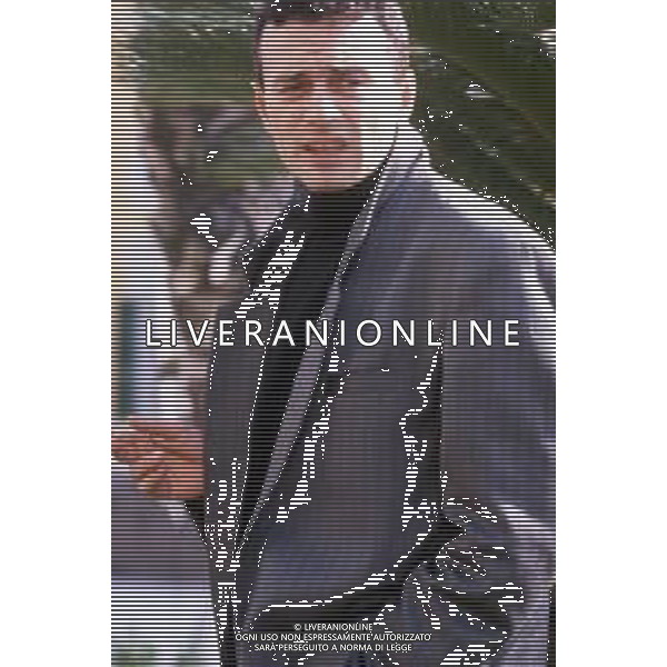 Dia-RETROSPETTIVA PINO D\'ANGIO\' CANTANTE NELLA FOTO PINO D\'ANGIO\' A SANREMO NELL\'ANNO 1989 AG ALDO LIVERANI SAS