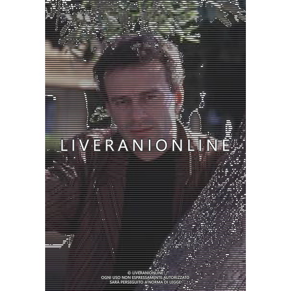 Dia-RETROSPETTIVA PINO D\'ANGIO\' CANTANTE NELLA FOTO PINO D\'ANGIO\' A SANREMO NELL\'ANNO 1989 AG ALDO LIVERANI SAS