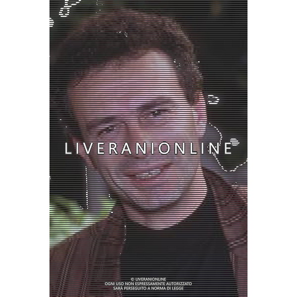 Dia-RETROSPETTIVA PINO D\'ANGIO\' CANTANTE NELLA FOTO PINO D\'ANGIO\' A SANREMO NELL\'ANNO 1989 AG ALDO LIVERANI SAS