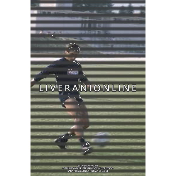 DIAP-RETROSPETTIVA ELIO FORTUNATO CALCIATORE NELLA FOTO ELIO FORTUNATO CON LA MAGLIA DEL PERUGIA CALCIO AG ALDO LIVERANI SAS