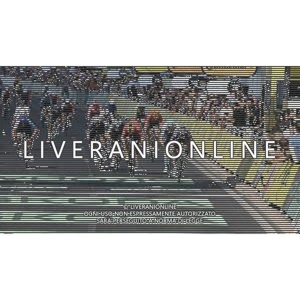16-07-2024 Tour De France; Tappa 16 Gruissan - Nimes; 2024, Alpecin - Deceuninck; 2024, Uno X - Mobility; 2024, Bahrain Victorious; Philipsen, Jasper; Kristoff, Alexander; Bauhaus, Phil; Nimes; ©SIROTTI / AGENZIA ALDO LIVERANI SAS