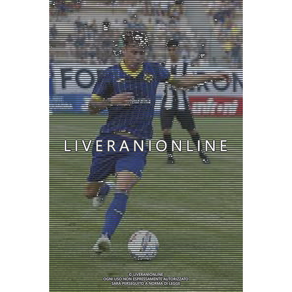 Davide Bragantini of Hellas Verona play the ball during Hellas Verona FC vs FC Rovereto, 2° Test Match, at Centro Sportivo \'La Pineta\' on Folgaria (TN), on July 21, 2024. (Photo by Davide Casentini)/AGENZIA ALDO LIVERANI SAS