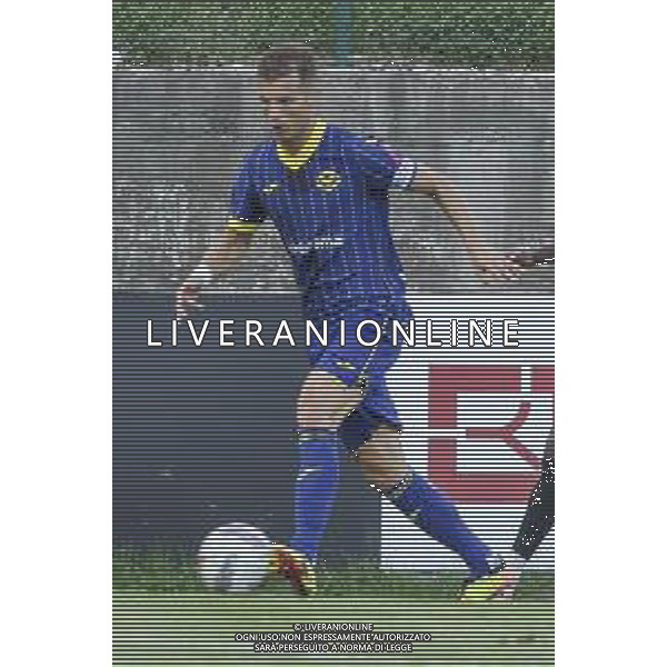 Darko Lazovic of Hellas Verona play the ball during Hellas Verona FC vs FC Rovereto, 2° Test Match, at Centro Sportivo \'La Pineta\' on Folgaria (TN), on July 21, 2024. (Photo by Davide Casentini)/AGENZIA ALDO LIVERANI SAS