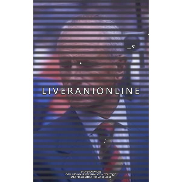 DIAP- RETROSPETTIVA ENZO MAIORCA APNEISTA NELLA FOTO ENZO MAIORCA NELL\'ANNO 1992 ALLO STADIO DELLE ALPI NELL\'ANNO 1992 AG ALDO LIVERANI SAS 