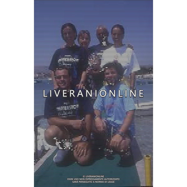 DIAP- RETROSPETTIVA ROSSANA MAIORCA APNEISTA NELLA FOTO ROSSANA MAIORCA NELL\'ANNO 1991 CON LA FAMIGLIA AG ALDO LIVERANI SAS