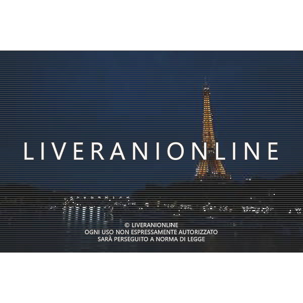 Parigi (FRA) 25-07-2024 Panoramiche della città nei giorni delle Olimpiadi nella foto la Torre Eiffel vista dal ponte Bir Hakeim foto Roberto Garavaglia/Agenzia Aldo Liverani sas