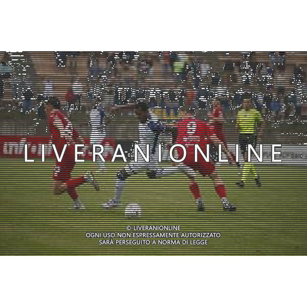 Jayden Braaf of Hellas Verona FC battle for the ball during Hellas Verona FC vs Virtus Verona FC, 3° Test Match, at Centro Sportivo \'La Pineta\' on Folgaria (TN), on July 24, 2024. (Photo by Davide Casentini)/AG ALDO LIVERANI SAS