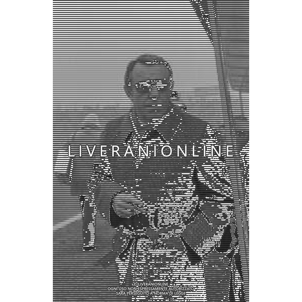 Neg- RETROSPETTIVA CHIAPPELLA GIUSEPPE ALLENATORE CALCIO NELLA FOTO IN PANCHINA ALLENATORE PESCARA CALCIO NELL’ANNO 1981-1982 AG ALDO LIVERANI SAS