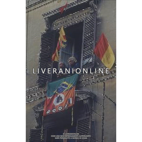 DIAP-ROMA FESTEGGIAMENTI PER LA CONQUISTA DEL 2 SCUDETTO NELL\'ANNO 1983 NELLA FOTO I TIFOSI DELLA ROMA CALCIO FESTEGGIANO LA CONQUISTA DEL 2 SCUDETTO ANNO 1983 AG ALDO LIVERANI SAS