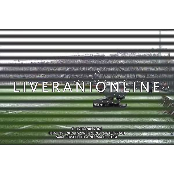 PERUGIA - JUVENTUS CAMPIONATO CALCIO SERIE A - 14 MAGGIO 2000 NELLA FOTO IL CAMPO ALLAGATO DOPO UN FORTE TEMPORALE - TELECAMERA E CAMERAMAN ©AGENZIA ALDO LIVERANI SAS