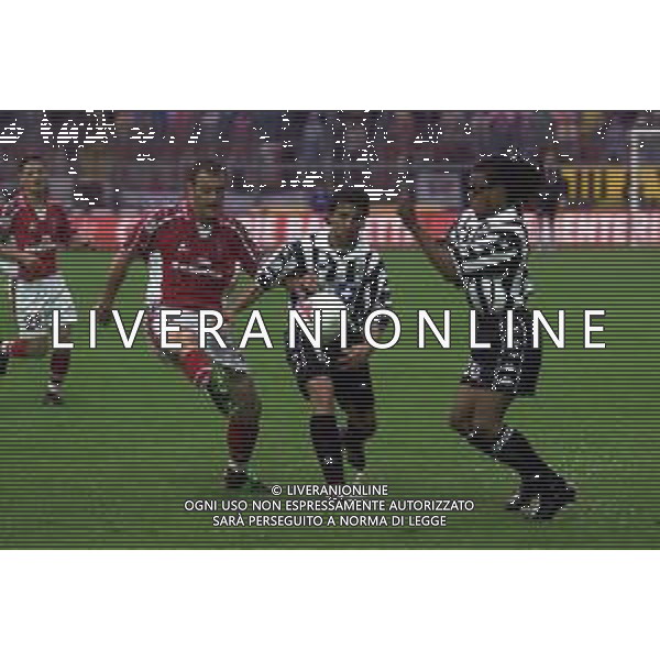 PERUGIA - JUVENTUS CAMPIONATO CALCIO SERIE A - 14 MAGGIO 2000 NELLA FOTO PIERPAOLO BISOLI CON ALESSANDRO DEL PIERO E EDGAR DAVIDS ©AGENZIA ALDO LIVERANI SAS