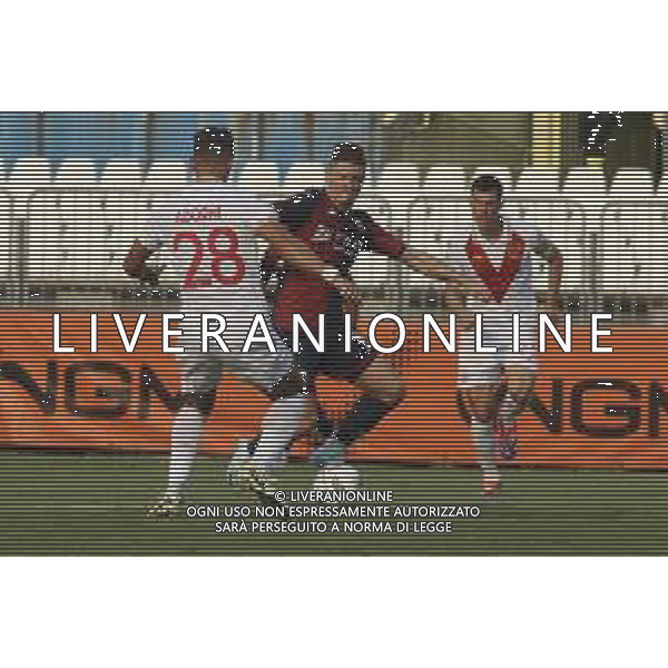 Vitinha of Genoa CFC competes for the ball with Davide Adorni of Brescia Calcio FC during Brescia Calcio FC vs Genoa CFC, Test Match pre season Serie A Enilive 2024-25, at Mario Rigamonti stadium in Brescia (BS), Italy, on July 20, 2024. (Photo by Davide Casentini)/AGENZIA ALDO LIVERANI SAS