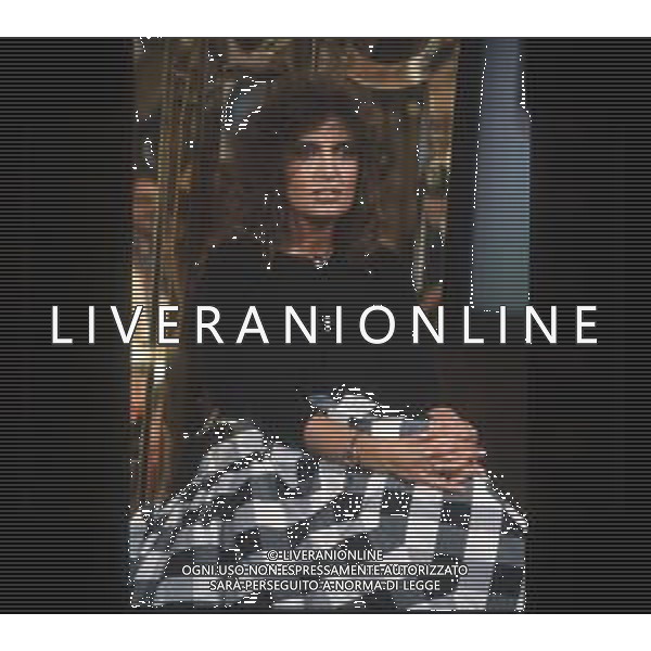 DIAP-RETROSPETTIVA LOREDANA BERTE\' CANTANTE NELLA FOTO LOREDANA BERTE\' A MILANO OSPITE DELLA TRASMISSIONE TELEVISIVA “TEST“ NELL\'ANNO 1983 AG ALDO LIVERANI SAS