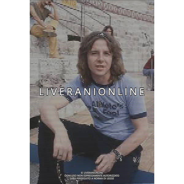 DIA- RETROSPETTIVA JOHN PAUL YOUNG CANTANTE NELLA FOTO AL FESTIVALBAR A VERONA NELL\'ANNO 1976 AG ALDO LIVERANI SAS