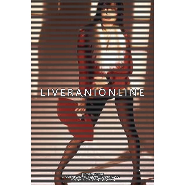 DIAP-RETROSPETTIVA LOREDANA BERTE\' CANTANTE NELLA FOTO LOREDANA BERTE\' POSATO ANNO 1995-2000 AG ALDO LIVERANI SAS