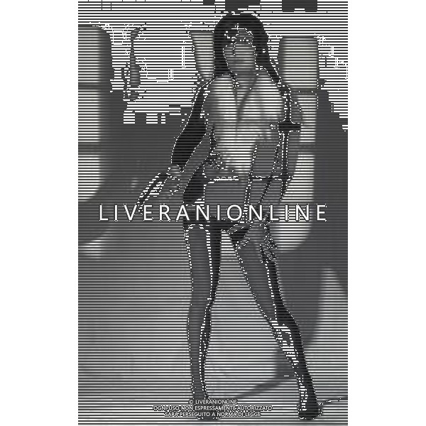 NEG-RETROSPETTIVA LOREDANA BERTE\' CANTANTE NELLA FOTO LOREDANA BERTE\' POSATO ANNO 1995-2000 AG ALDO LIVERANI SAS