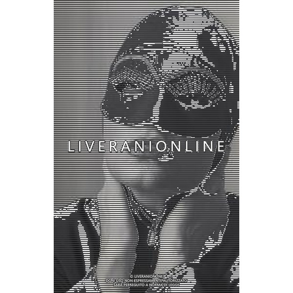 NEG-RETROSPETTIVA LOREDANA BERTE\' CANTANTE NELLA FOTO LOREDANA BERTE\' POSATO ANNO 1995-2000 AG ALDO LIVERANI SAS
