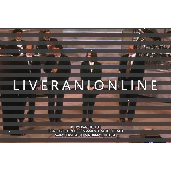 DIA- RETROSPETTIVA TOSCA, all\'anagrafe Tiziana Tosca Donati, CANTANTE NELLA FOTO AL FESTIVAL DI SANREMO NELL\'ANNO 1992 CON PIPPO BAUDO, ATTILIO LOMBARDO, PIETRO VIERCHOWOD E MORENO MANNINI ©DFP/AGENZIA ALDO LIVERANI SAS