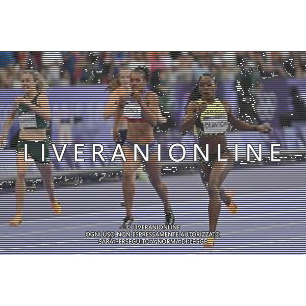 Olimpiadi Parigi 2024 - Atletica nella foto Rushell Clayton (JAM) DX vince la sua semifinale Parigi (FRA) 06-08-2024 Stade de France Atletica Leggera Semifinale 400m ostacoli femminili foto Roberto Garavaglia/Agenzia Aldo Liverani sas