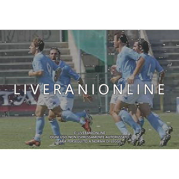 28 AGOSTO 2005 - ACIREALE-CAMPIONATO DI SERIE C ACIREALE-NAPOLI NELLA FOTO ESULTANZA NAPOLI EMANUELE CALAIO\' FOTO MOSCA- AG LIVERANI