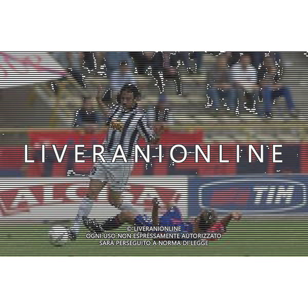 06-05-2001 BOLOGNA-CAMPIONATO DI CALCIO SERIE A BOLOGNA -UDINESE 1-1 NELLA FOTO STEFANO FIORE E TOMAS LOCATELLI AG ALDO LIVERANI SAS