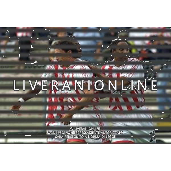 06-05-2001 VICENZA-CAMPIONATO DI CALCIO SERIE A VICENZA-REGGINA 2-1 NELLA FOTO ABRACCI GIOCATORI VICENZA DOPO GOAL AG ALDO LIVERANI SAS