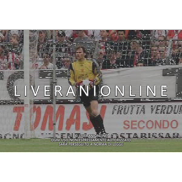 06-05-2001 VICENZA-CAMPIONATO DI CALCIO SERIE A VICENZA-REGGINA 2-1 NELLA FOTO GIORGIO STERCHELE AG ALDO LIVERANI SAS