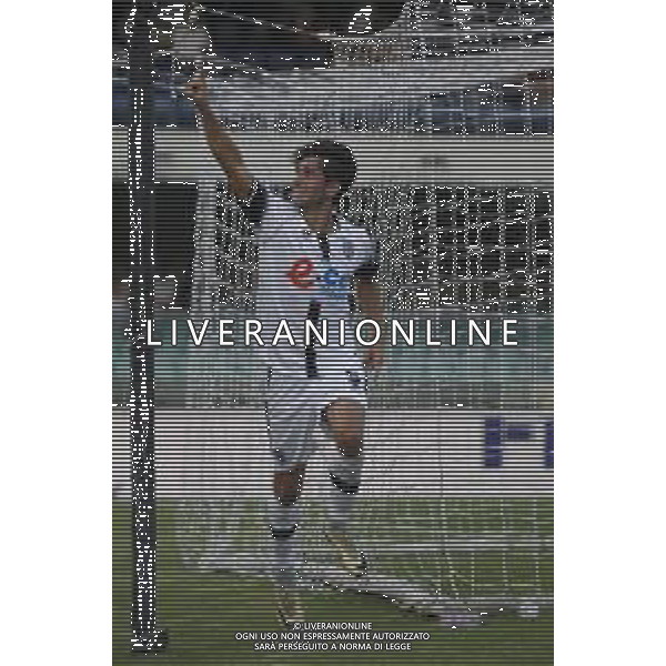 Esultanza - Cristian Shpendi of Cesena FC celebrates after scoring during Hellas Verona FC vs Cesena FC, round of 32° Coppa Italia Frecciarossa 2024-25, at MarcAntonio Bentegodi stadium in Verona (VR), Italy, on August 10, 2024. (Photo by Davide Casentini)/AGENZIA ALDO LIVERANI SAS