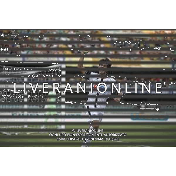 Esultanza - Cristian Shpendi of Cesena FC celebrates after scoring during Hellas Verona FC vs Cesena FC, round of 32° Coppa Italia Frecciarossa 2024-25, at MarcAntonio Bentegodi stadium in Verona (VR), Italy, on August 10, 2024. (Photo by Davide Casentini)/AGENZIA ALDO LIVERANI SAS