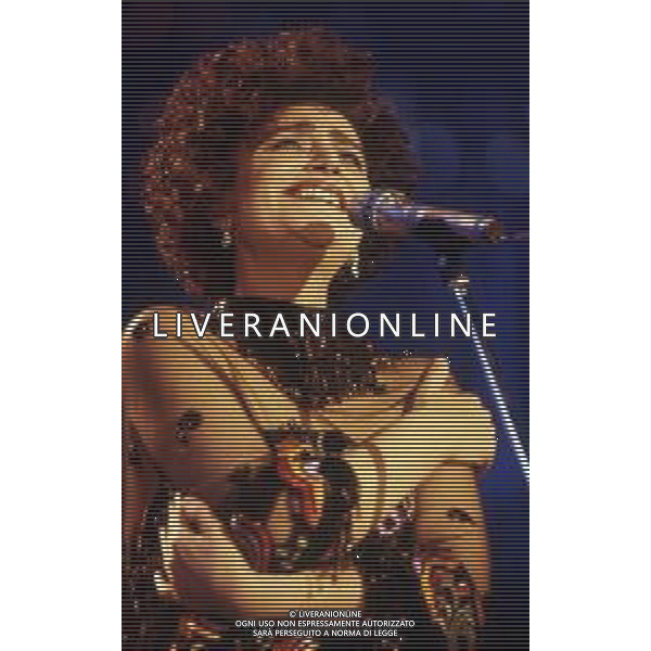 MIA MARTINI, detta MIMI\', cantante italiana - RETROSPETTIVA nella foto al Festival di Sanremo nel 1990 ©ARCHIVIO / AGENZIA ALDO LIVERANI SAS