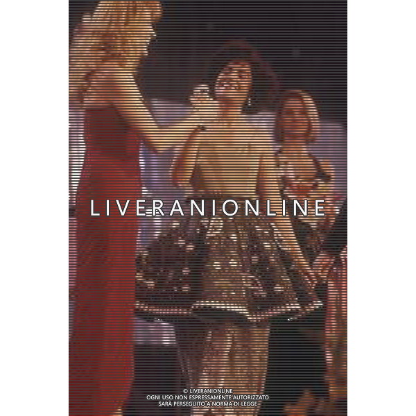 MIA MARTINI, detta MIMI\', cantante italiana - RETROSPETTIVA nella foto al Festival di Sanremo nel 1990 con Gabriella Carlucci ©ARCHIVIO / AGENZIA ALDO LIVERANI SAS