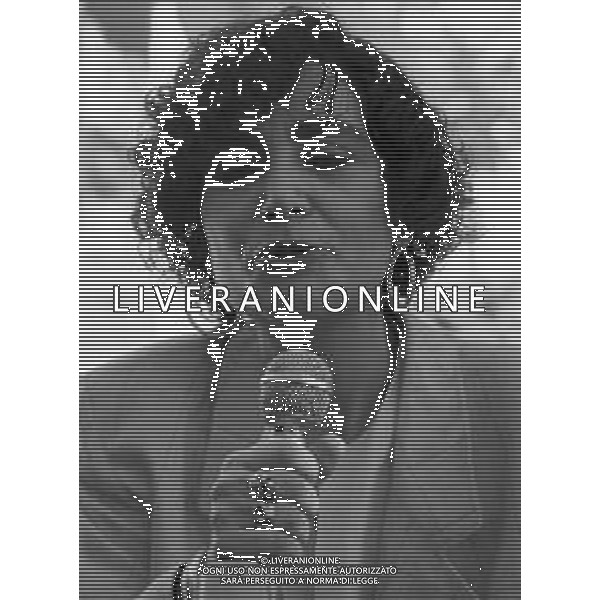 Neg- RETROSPETTIVA MIA MARTINI CANTANTE NELLA FOTO AL FESTIVAL DI SANREMO NELL\'ANNO 1990 (CONFERENZA STAMPA) ©DFP / AGENZIA ALDO LIVERANI SAS