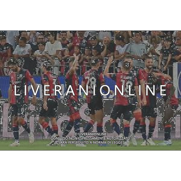 12-8-2024. Cagliari calcio-Carrarese calcio. Trentaduesimi coppa Italia 2024/2025, stadio Unipol Domus Cagliari. Foto Salvatore Moi/Agenzia Aldo Liverani s.as. Nella foto: Gol ed esultanza del Cagliari contro Carrarese in casa allo stadio Unipol Domus. Segna:Leonardo Pavoletti Cagliari ©MOI Salvatore/ AGENZIA ALDO LIVERANI SAS
