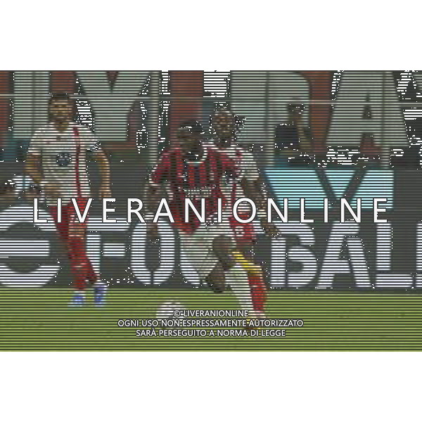 Yunus Musah of AC Milan play the ball during AC Milan vs AC Monza , 2° edition of "Trofeo Berlusconi", frendly match pre-season, at Giuseppe Meazza - San Siro stadium of Milano (MI), Italy, on August 13, 2024. (Photo by Davide Casentini)/ AGENZIA ALDO LIVERANI SAS