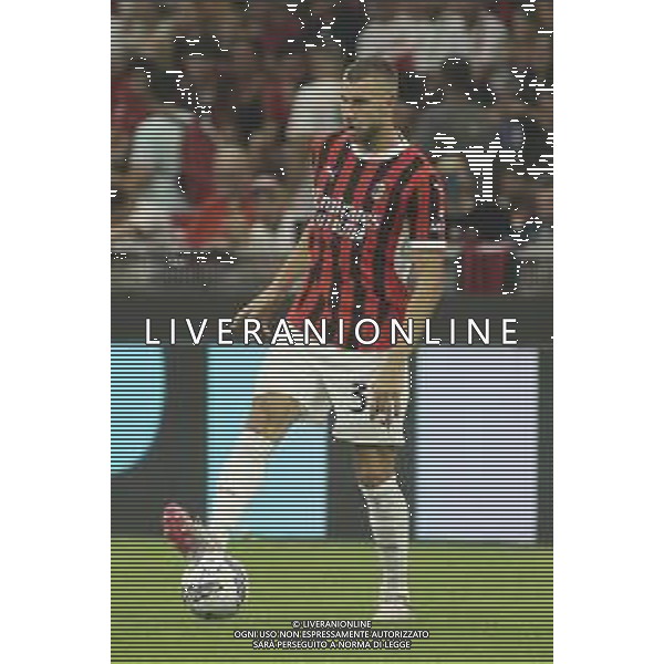 Strahinja Pavlovic of AC Milan play the ball during AC Milan vs AC Monza , 2° edition of "Trofeo Berlusconi", frendly match pre-season, at Giuseppe Meazza - San Siro stadium of Milano (MI), Italy, on August 13, 2024. (Photo by Davide Casentini)/ AGENZIA ALDO LIVERANI SAS