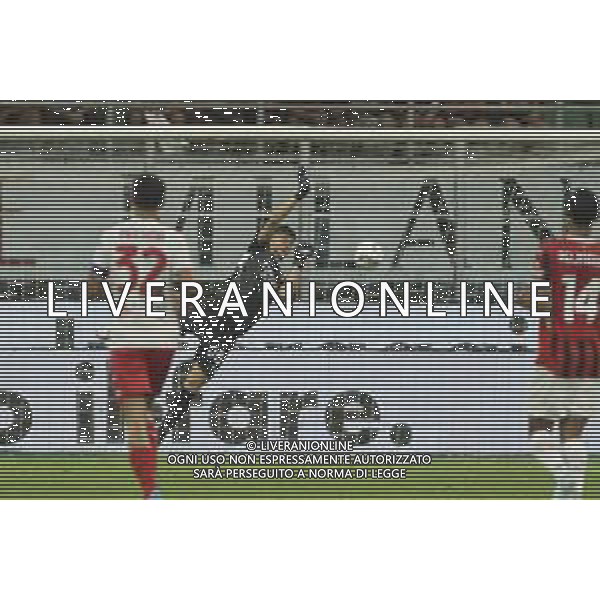l.orenzo Torriani of AC Milan. makes a save during AC Milan vs AC Monza , 2° edition of "Trofeo Berlusconi", frendly match pre-season, at Giuseppe Meazza - San Siro stadium of Milano (MI), Italy, on August 13, 2024. (Photo by Davide Casentini)/ AGENZIA ALDO LIVERANI SAS