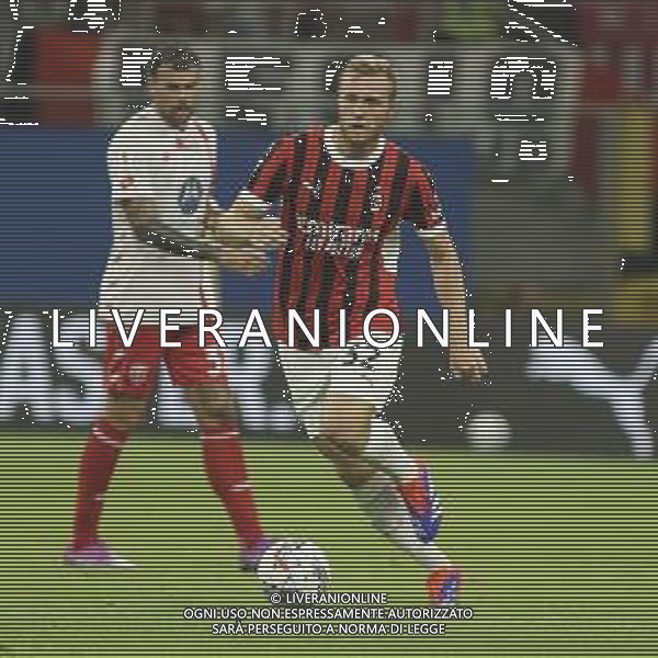 Tommaso Pobega of AC Milan play the ball during AC Milan vs AC Monza , 2° edition of "Trofeo Berlusconi", frendly match pre-season, at Giuseppe Meazza - San Siro stadium of Milano (MI), Italy, on August 13, 2024. (Photo by Davide Casentini)/ AGENZIA ALDO LIVERANI SAS