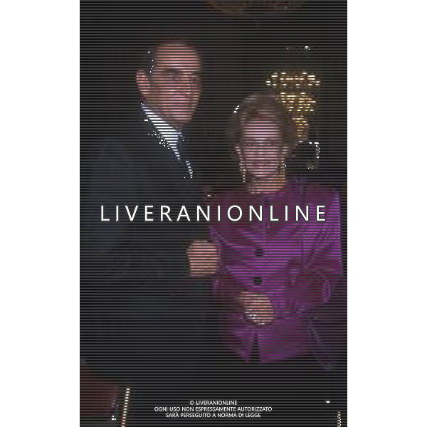 DIAP-RETROSPETTIVA JEANNE MOREAU ATTRICE NELLA FOTO JEANNE MOREAU A MILANO NELL\'ANNO 1987 ALLA PRESENTAZIONE DELL\'ANNUARIO DELLO SPETTACOLO “PATALOGO DIECI“CON VITTORIO GASSMAN AG ALDO LIVERANI SAS