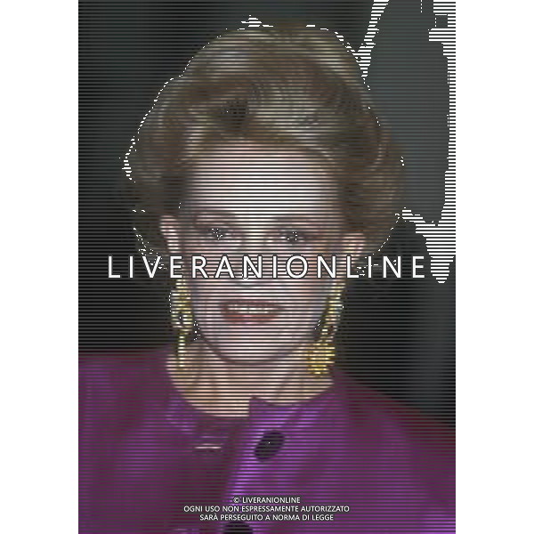 DIAP-RETROSPETTIVA JEANNE MOREAU ATTRICE NELLA FOTO JEANNE MOREAU A MILANO NELL\'ANNO 1987 ALLA PRESENTAZIONE DELL\'ANNUARIO DELLO SPETTACOLO “PATALOGO DIECI“ AG ALDO LIVERANI SAS